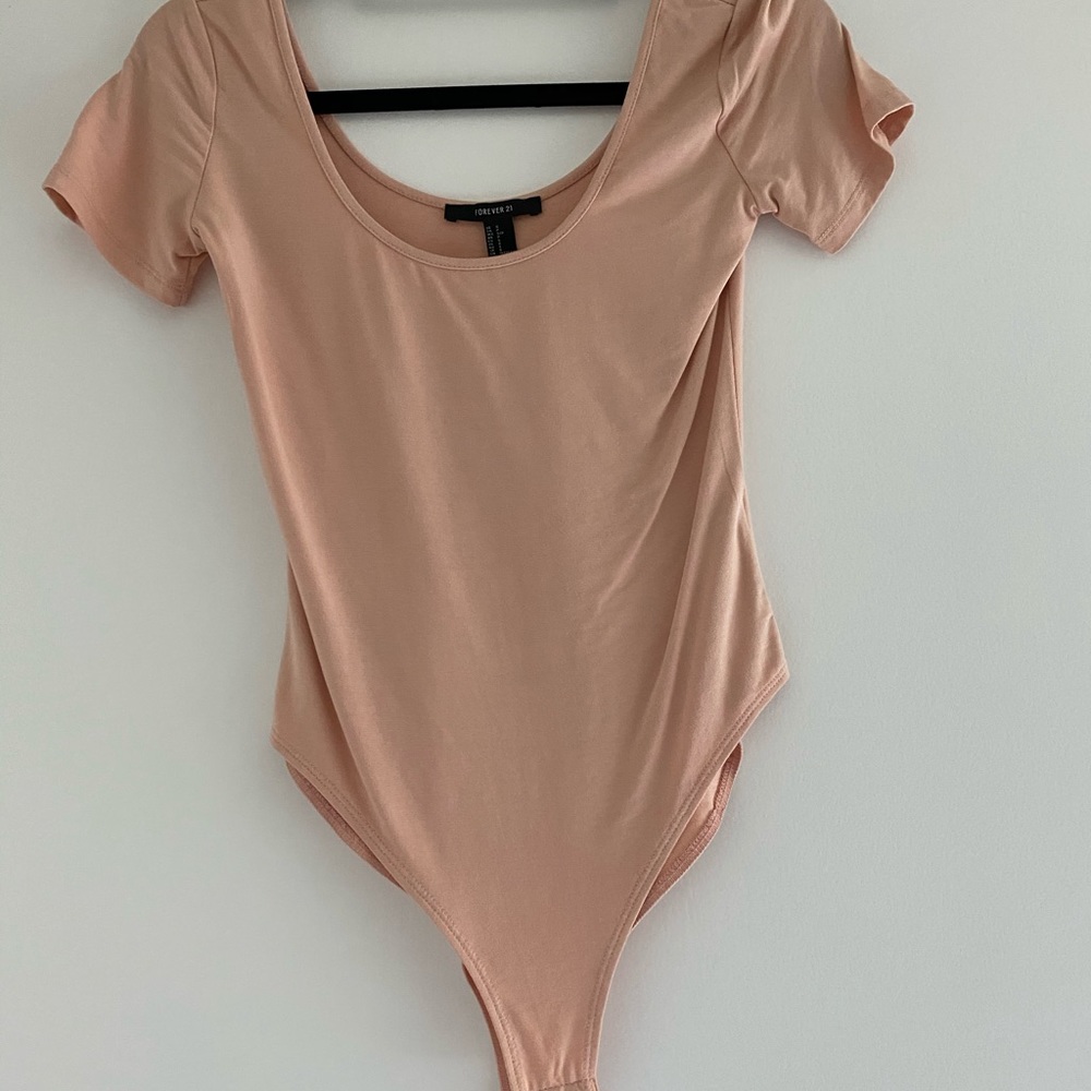 Women’s Forever 21 body suit